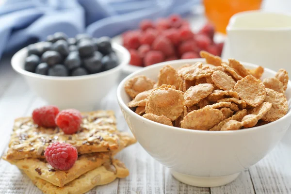 Whole-grain flakes — Stock Photo, Image