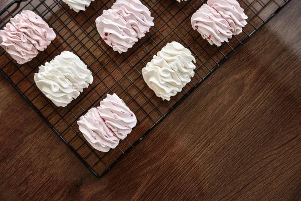 Cooling Rack Homemade White Pink Zephyr Wooden Background Top View — 스톡 사진