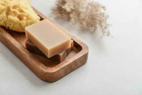 Natural Soap Bars Sponge Wooden Tray Various Toiletries Light Concrete — Stock Photo, Image