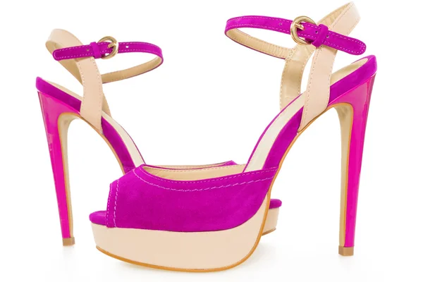 Par de belos sapatos cor-de-rosa e bege de alta hilled, em branco — Fotografia de Stock