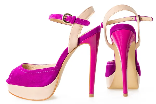 Paar van mooie roze en beige hoge hilled schoenen, op wit — Stockfoto
