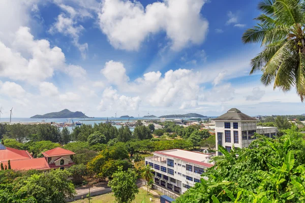 Una vista de la capital de Seychelles Victoria, Mahe — Foto de Stock