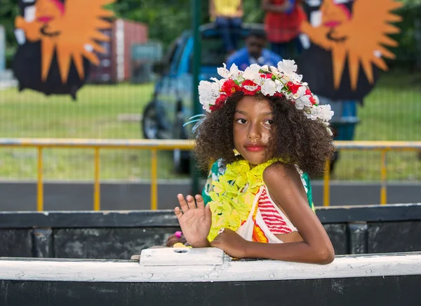 VICTORIA, SEYCHELLES - 26 de abril de 2014: Niña criolla en la Carna — Foto de Stock