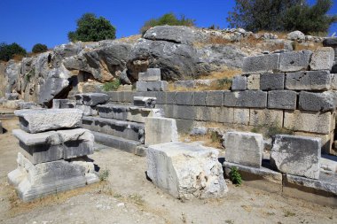 Letoon Ancient City, bir zamanlar Lycian Birliği için önemli olan tarihi bir simgedir. Letoon Ancient City, Mugla 'nın Seydikemer ilçesine bağlı bir şehirdir.. 