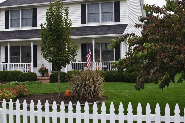 Colonial Home — Stock Photo, Image