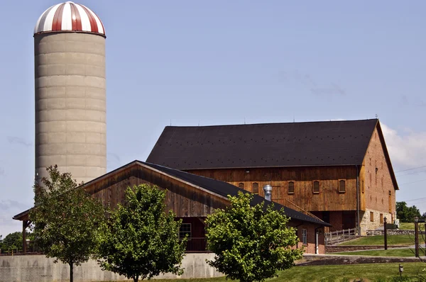 Bank Barn — Stock Photo, Image