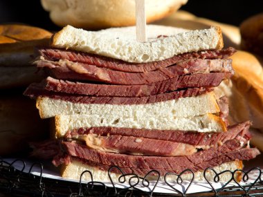 İngilizce etli sandviç