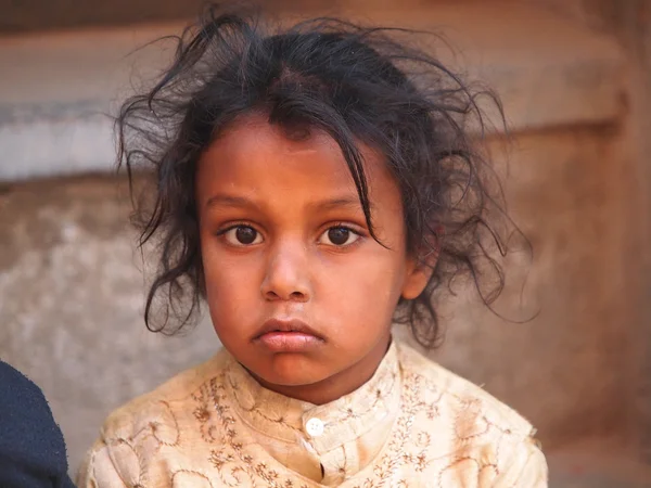 Pobre niña. — Foto de Stock