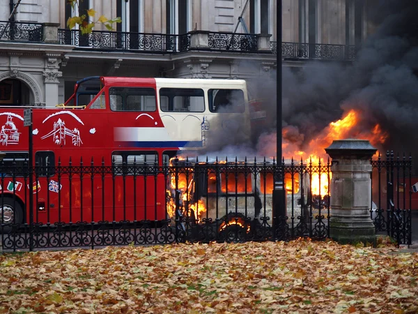 Burning van — Stock Photo, Image