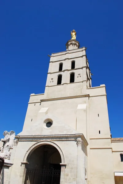 在阿维尼翁巴黎圣母院教堂 — 图库照片