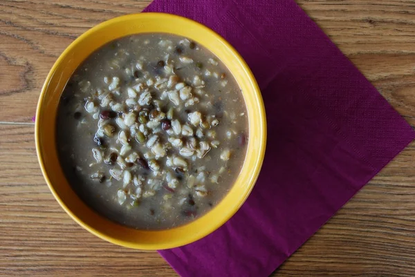 Barley soup with mixed beans — Stock Photo, Image