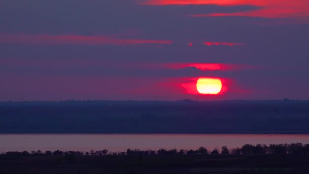 Ускоренный Красный Закат Над Озером Ялпуг Украина — стоковое видео