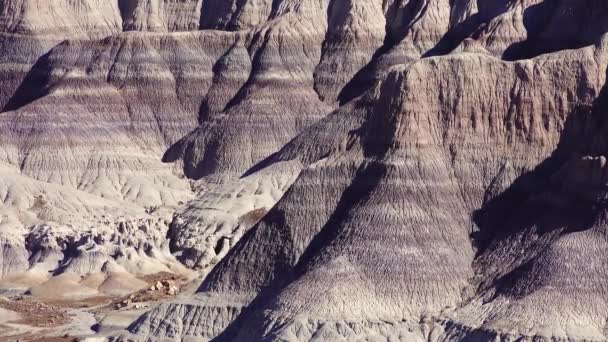 Badlands Mesa Azul Erosión Antiguas Rocas Sedimentarias Multicolores Parque Nacional — Vídeo de stock