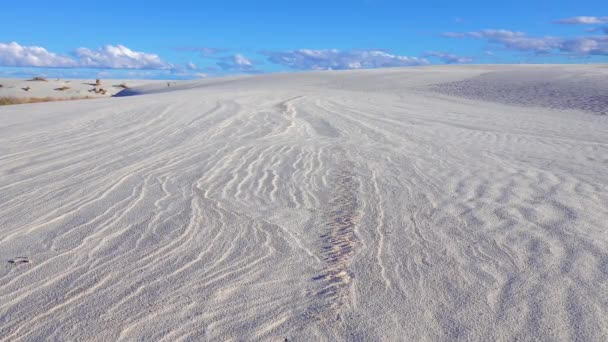 Olas Sobre Arena Blanca Yeso Monumento Nacional Las Arenas Blancas — Vídeos de Stock