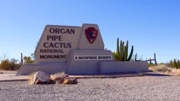 Usa Arizona 2019 Informační Značka Organ Pipe Cactus National Biosférická — Stock video