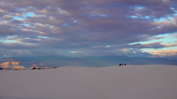 Günbatımı Akşamüstü Fırtınalı Bulutlar Beyaz Kumlar Ulusal Anıtı Nda Kum — Stok video