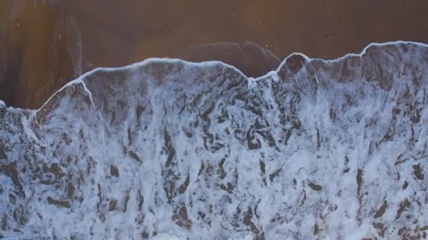 Disparo Dron Las Olas Del Mar Blanco Mar Negro Playa — Vídeo de stock