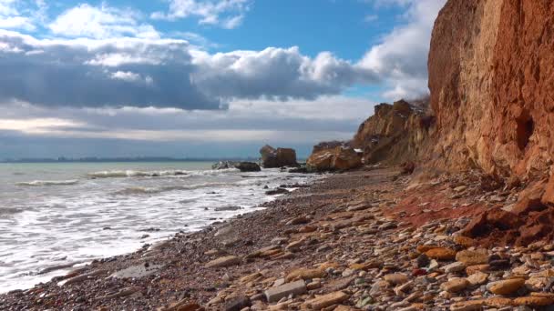 Stenig Kust Svarta Havet Vild Strand Med Gul Sand Storm — Stockvideo