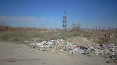 Doğanın çöp ve plastikle kirliliği, vahşi yaşam ekolojisi, antropojenik etki, Ukrayna