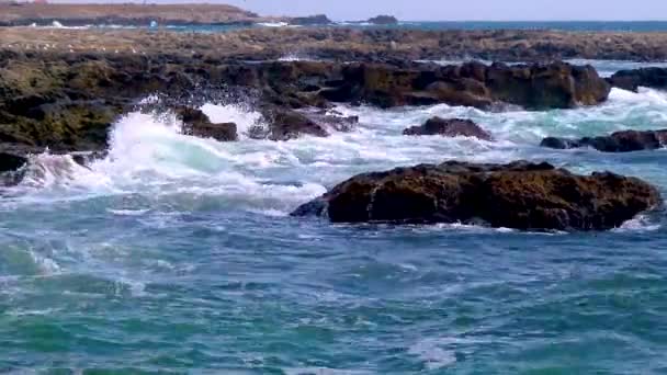Storm Black Sea Big Waves Break Rocky Shore White Foam — Stock video