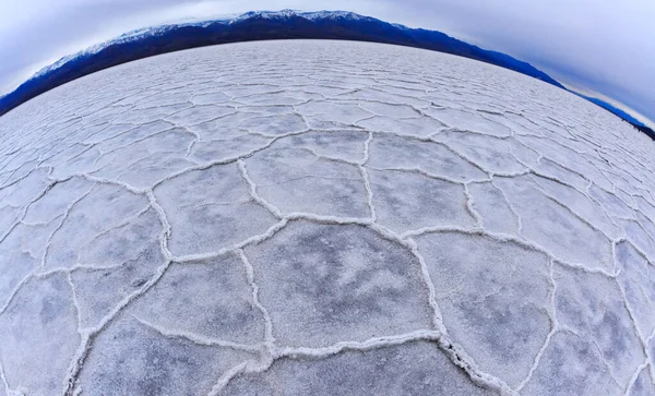 デスバレー国立公園 粘土と塩 カリフォルニア州 塩が割れて腫れている滑らかな塩の谷 死んだ塩の風景 — ストック写真