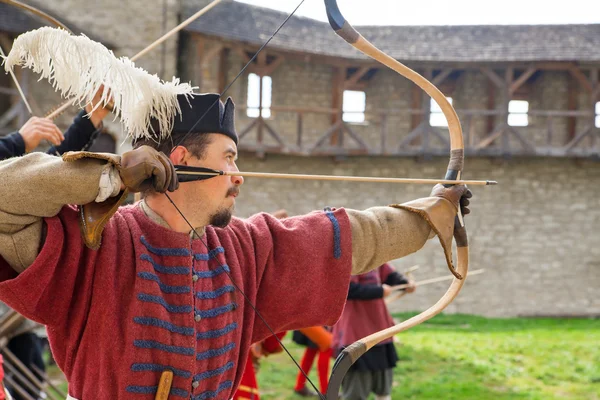 Medieval bowman — Stock Photo, Image