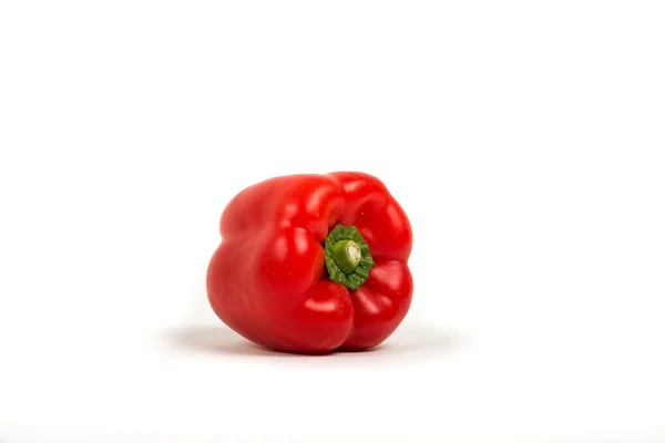Paprika rouge sur blanc — Photo