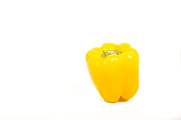 Paprika jaune sur blanc — Photo