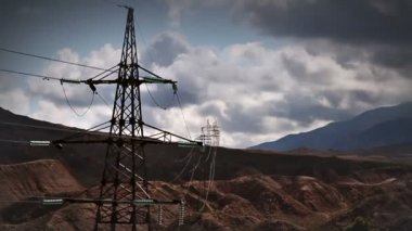 Elektrik İletim Hattı