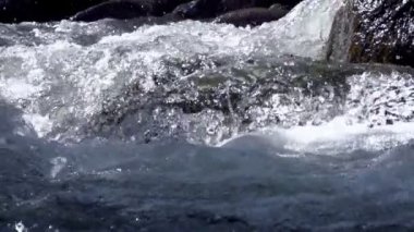Dağ nehri