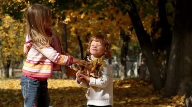 Çocuk sonbahar Park