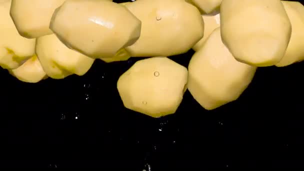 Batatas Descascadas Salto Preto Três Variantes Tubérculos Batata Recém Descascados — Vídeo de Stock