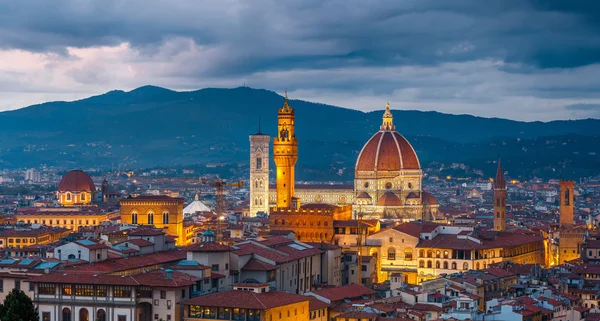 Catedral del Duomo en Florencia — Foto de Stock