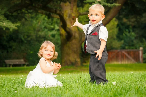 Children in the park — Stock Photo, Image