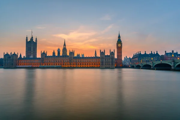Casas do Parlamento à noite, Londres — Fotografia de Stock