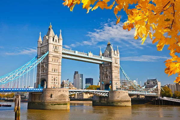 Tower Bridge w Londynie — Zdjęcie stockowe