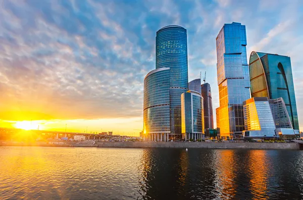 Gün batımında moscow City gökdelen — Stok fotoğraf