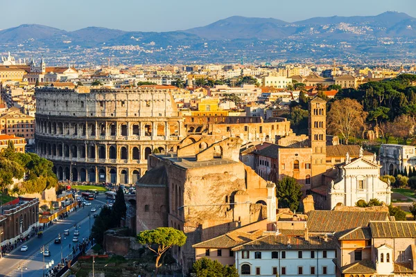 Colosseum at sunset — Stock Photo, Image