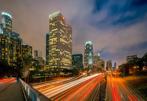 Los Angeles bei Nacht — Stockfoto