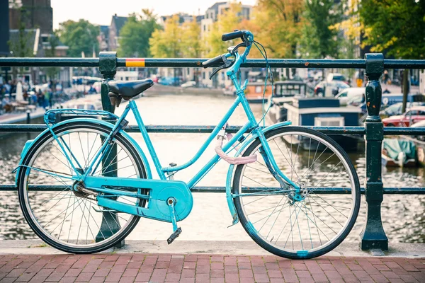 Bicicleta en Amsterdam — Foto de Stock