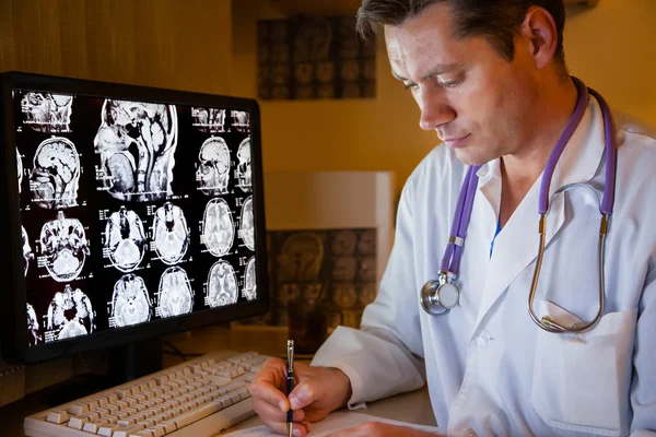 Doctor at night duty — Stock Photo, Image