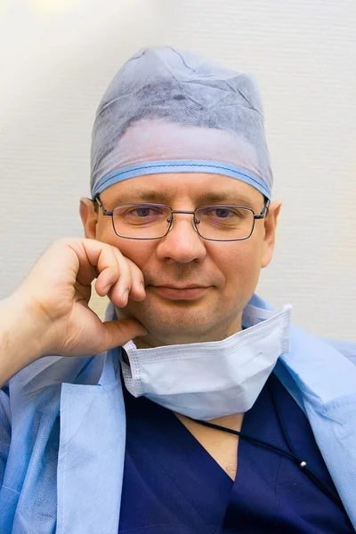 Tired surgeon at rest — Stock Photo, Image