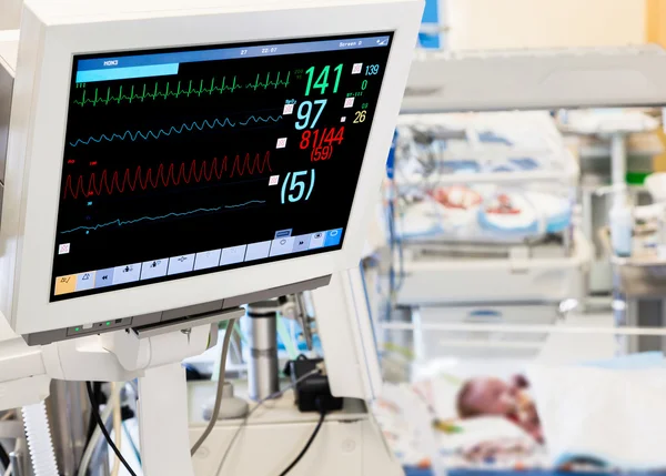 Patients monitor in neonatal ICU — Stock Photo, Image