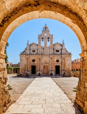 eski manastırın arkasında arch.arkadi Manastırı - crete, Yunanistan.