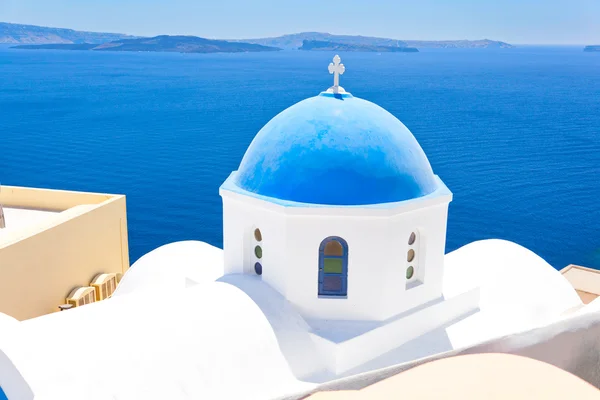 Iglesia ortodoxa en Santorini —  Fotos de Stock