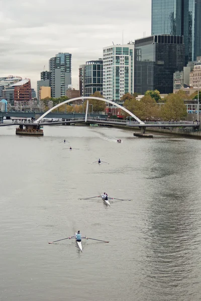 Yarra und Melbourne City — Stockfoto