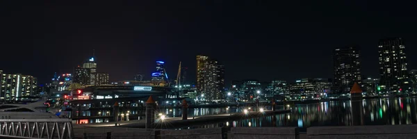 Dockland-Nachtpanorama — Stockfoto