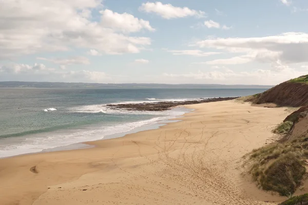 Footprints at surfing beach — Stock Photo, Image