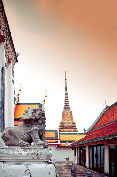 Chrám Wat pho v Bangkoku, Thajsko — Stock fotografie