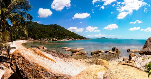 Crystal bay tropical beach i koh samui, thailand — Stockfoto